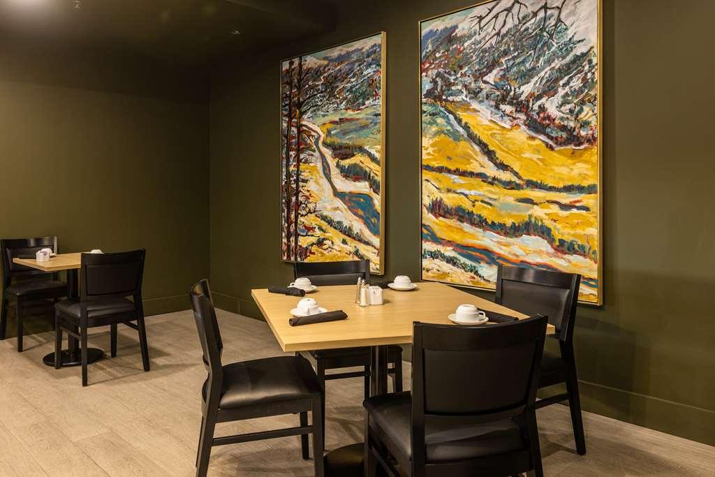 Doubletree By Hilton Calgary North Hotel Restaurant photo
