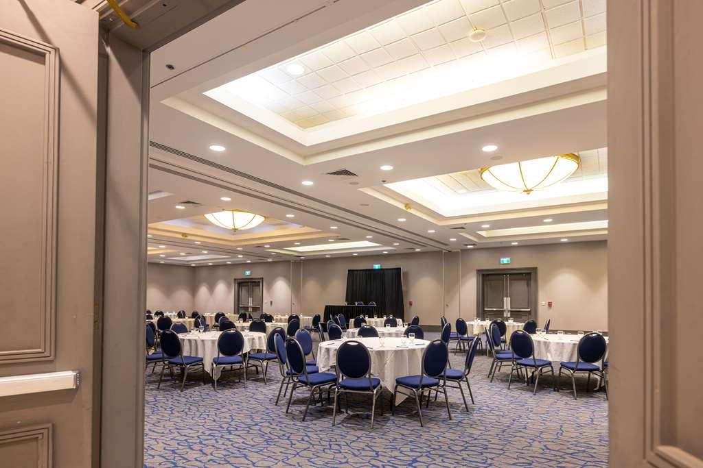 Doubletree By Hilton Calgary North Hotel Facilities photo
