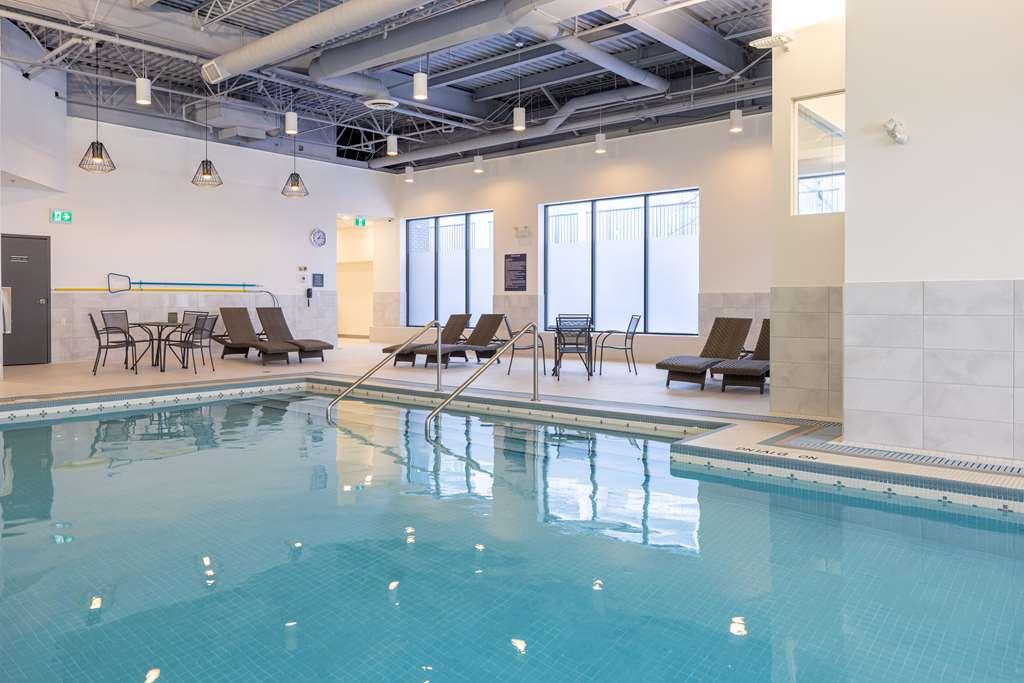 Doubletree By Hilton Calgary North Hotel Facilities photo