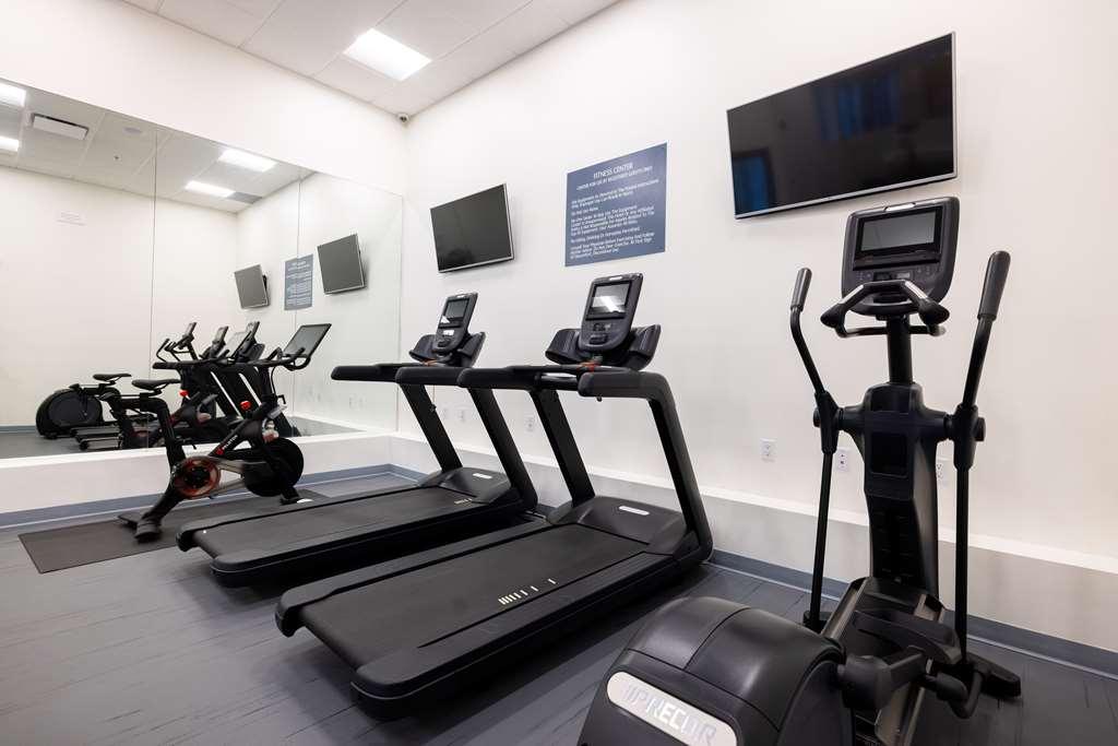 Doubletree By Hilton Calgary North Hotel Facilities photo